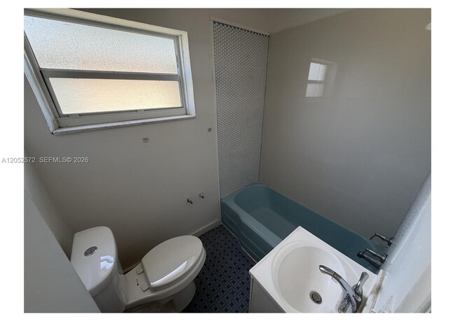 Building Photo - 2534 NW 80th St