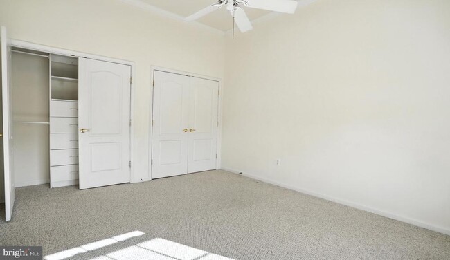Building Photo - 12180 Abington Hall Pl