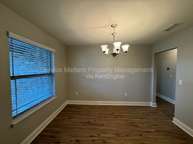 Building Photo - 4622 Belvedere Circle