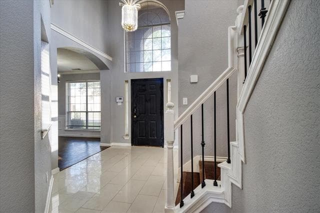 Building Photo - 2712 Summertree Dr