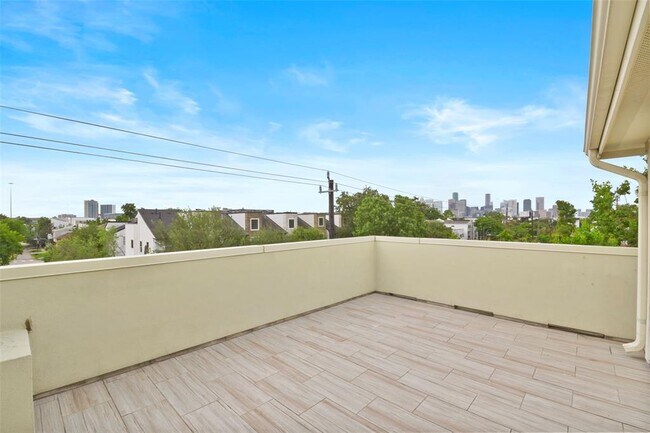 Building Photo - 4501 Crawford St