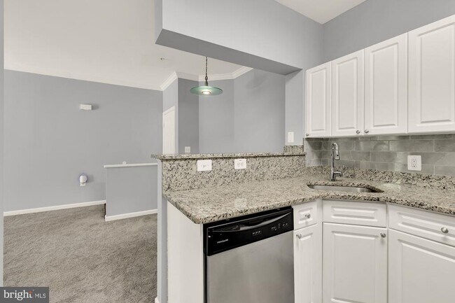 Building Photo - 12909 Alton Square