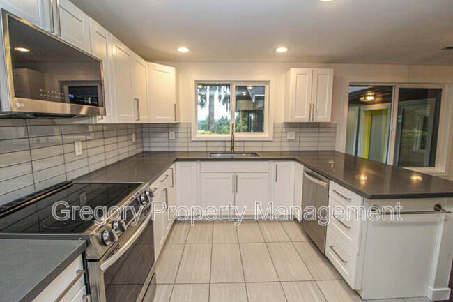 Building Photo - 19547 53rd Ave NE