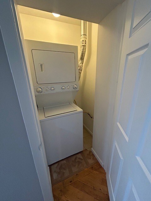 Building Photo - 2300 S Ridgeway Ave