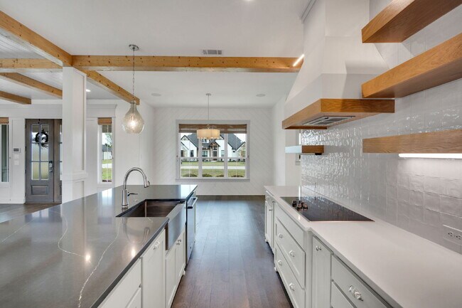 Building Photo - 140 Farish Ln