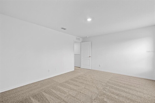 Building Photo - 552 Bay Leaf Dr