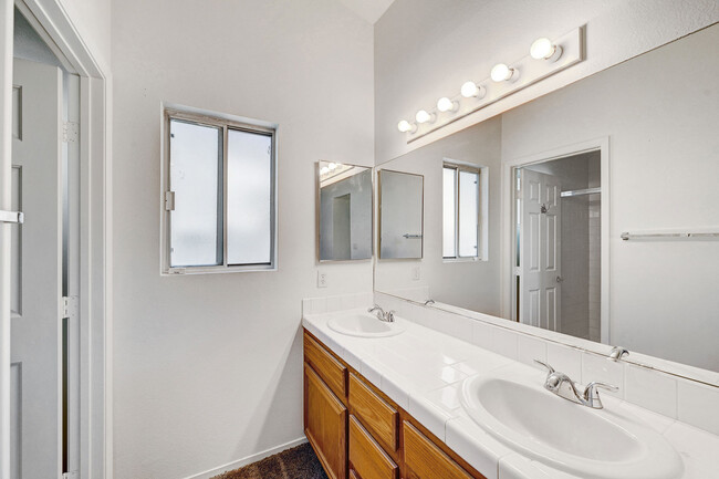 Primary bathroom suite - 4104 Evora Circle