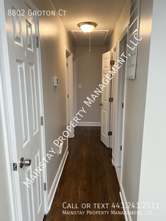 Building Photo - 8802 Groton Ct