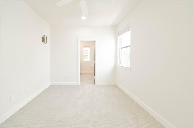 Building Photo - 341 Eado Park Cir