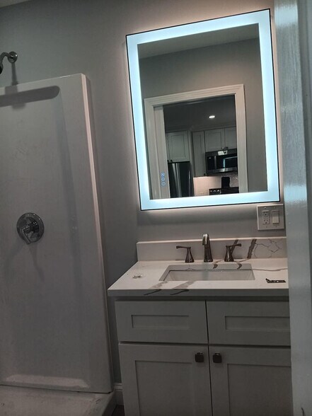 Building Photo - 1111 Atwells Ave