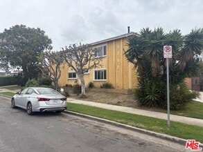 Building Photo - 1712 Ridgeley Dr