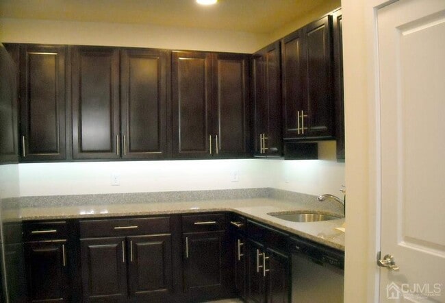 Building Photo - 446 Tower Blvd