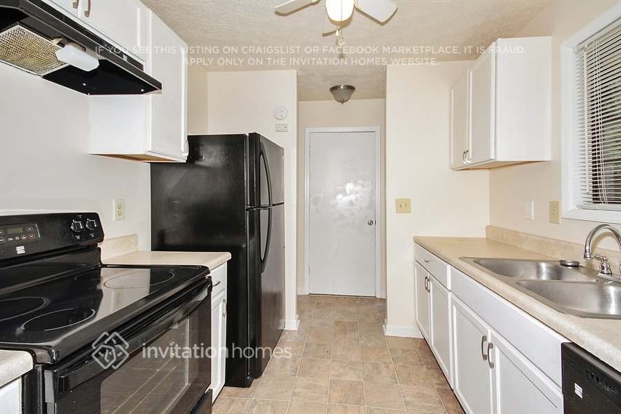 Building Photo - 4705 Burns Rd NW