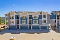 Building Photo - Luxury 4 Bed Townhouse with Amazing City and Mt Views on Westside