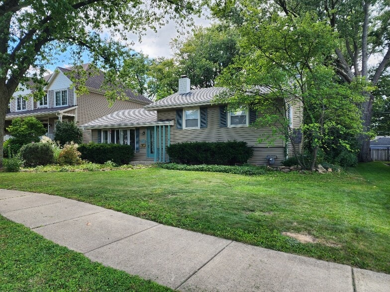 Primary Photo - 639 Wellner Rd