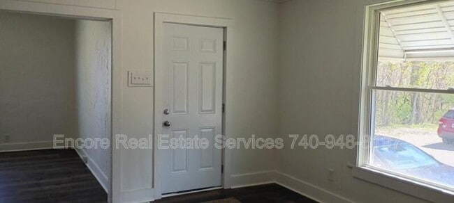 Building Photo - 97 Allen St