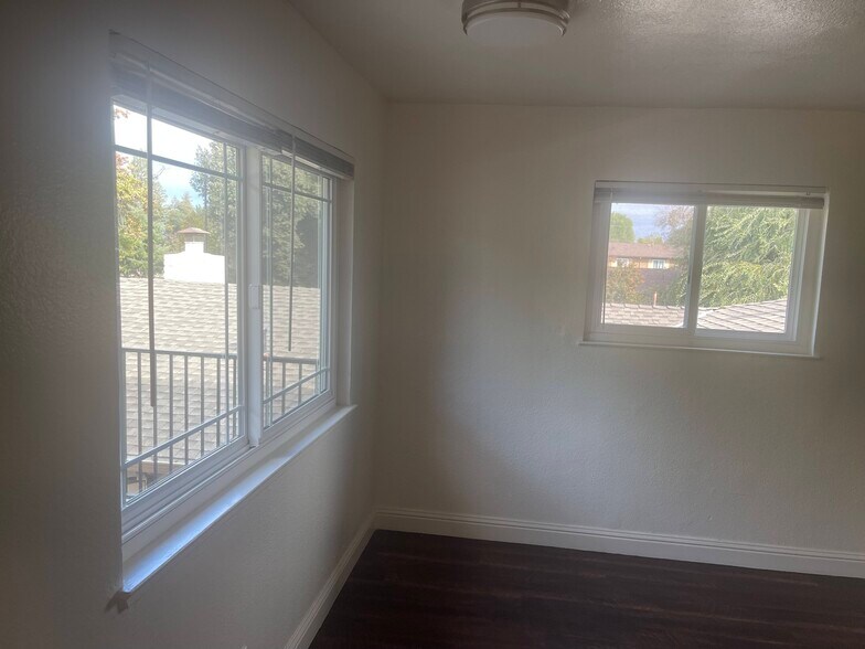 Building Photo - 1119 Starbird Cir