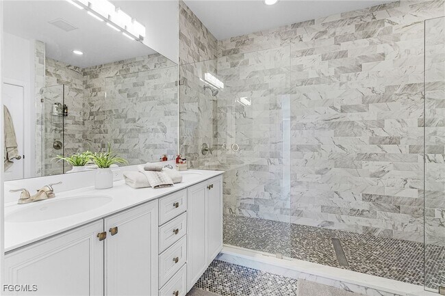 Building Photo - 13060 Sail Away St