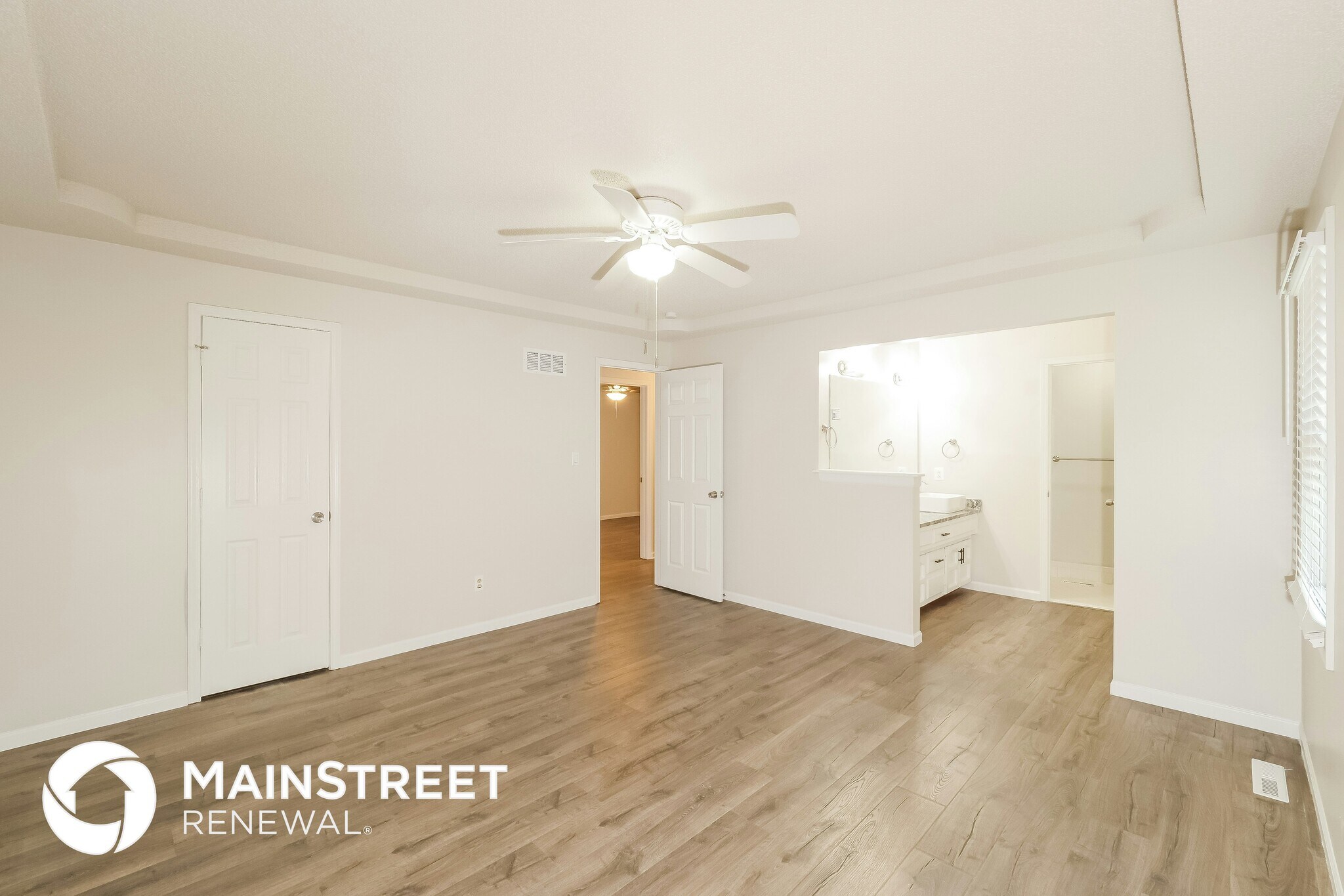 Building Photo - 109 NW Chestnut St