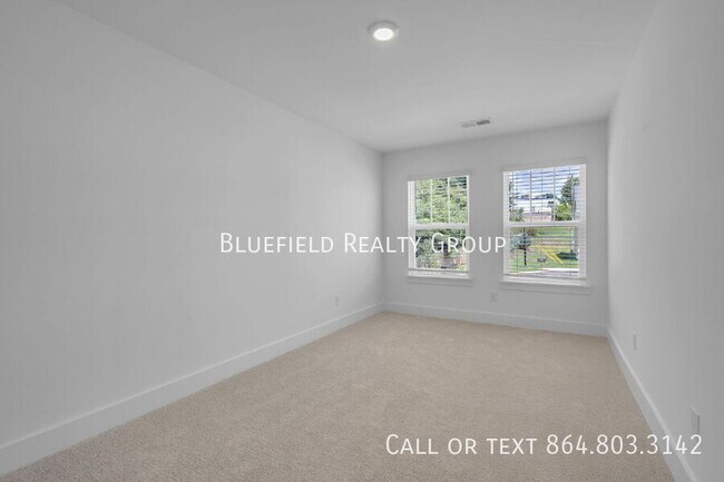 Building Photo - 416 E Parima Ct