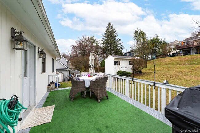 Building Photo - 850 S Lake Blvd