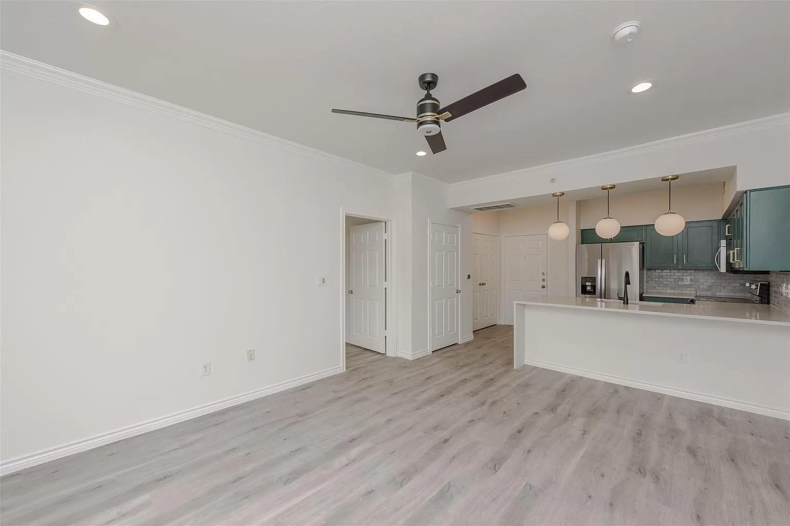 Building Photo - 3102 Kings Rd