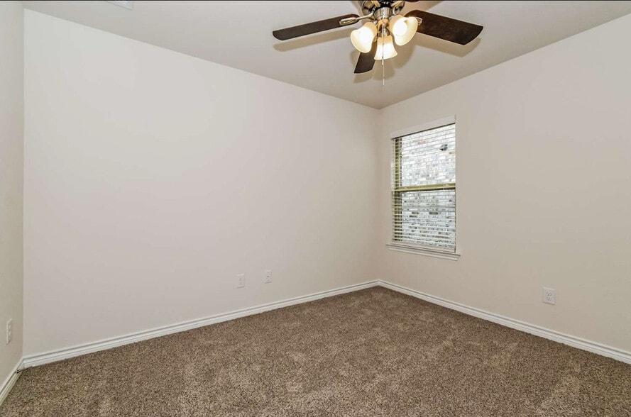 Building Photo - 7417 Alfriston Pl