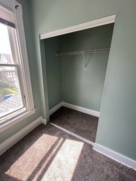 Building Photo - 64 Fairview St