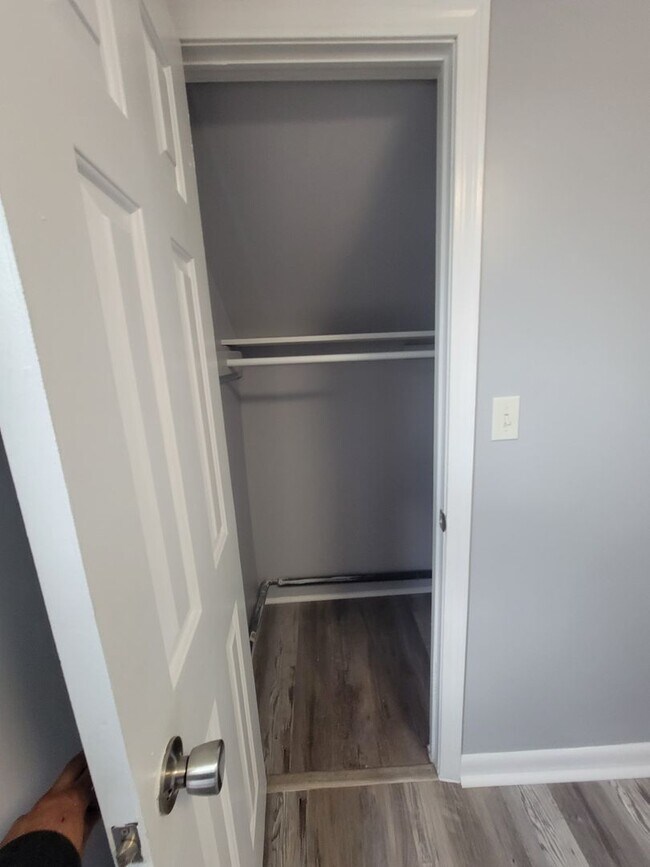 Building Photo - 29 Webster St