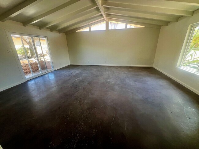 Building Photo - 56769 Joshua Dr