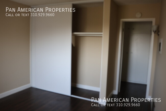 Building Photo - Upstairs One Bedroom Available For Immedia...