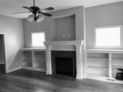 Building Photo - 921 SW Ovation Dr