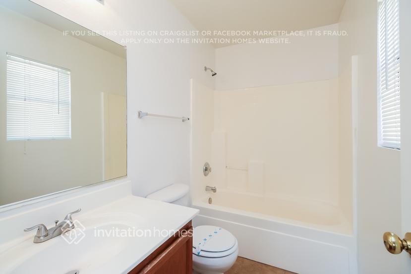 Building Photo - 6050 W Pueblo Ave