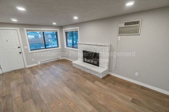 Building Photo - 508 E Rich Ave