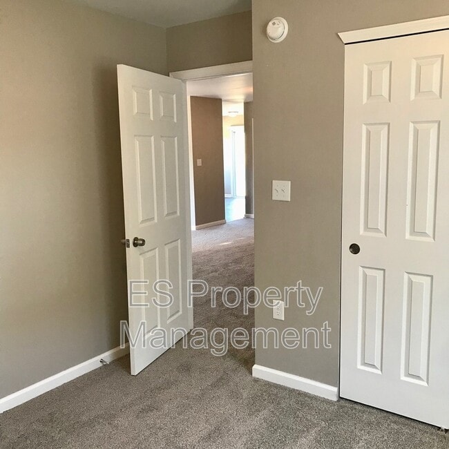 Building Photo - 5412 Pommel Ct