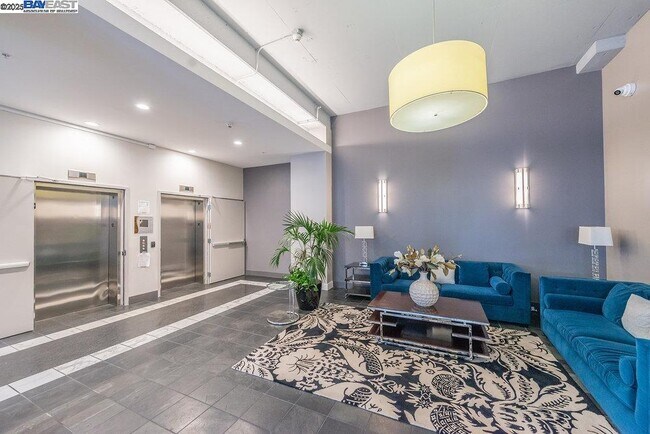 Building Photo - 1001 46th St