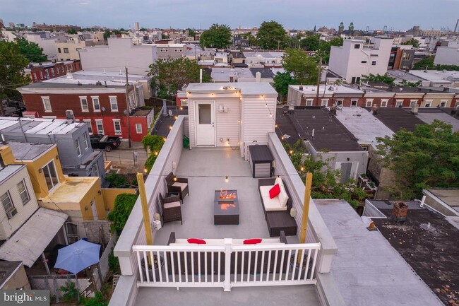 Building Photo - 1513 S Lambert St