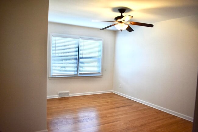 Building Photo - 9924 Woodring St