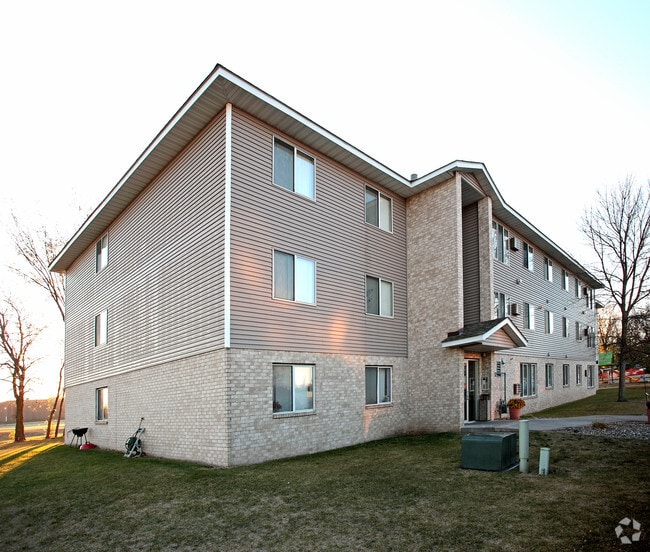 Primary Photo - Towns Edge Estates