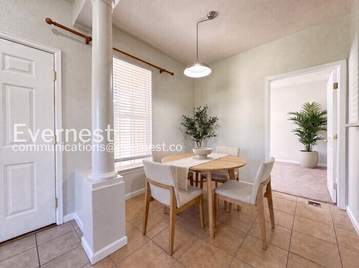 Building Photo - 4054 S Carson St