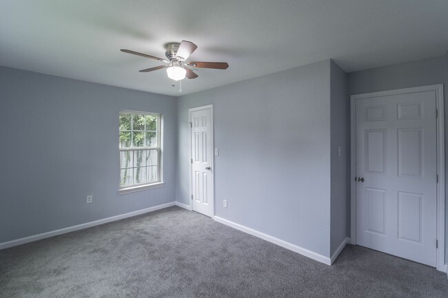 Building Photo - 4118 Groton Dr
