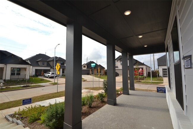 Building Photo - 3207 Kindred Wy