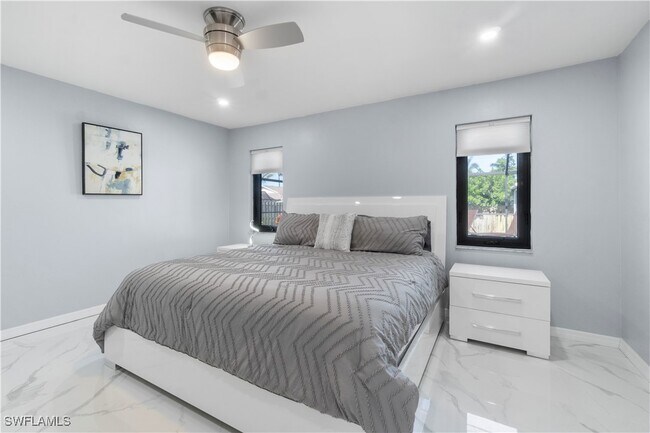 Building Photo - 659 108th Ave N