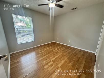 Building Photo - 1031 Abell Cir