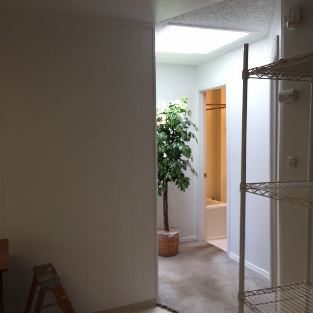 Building Photo - Greenwood Duplex