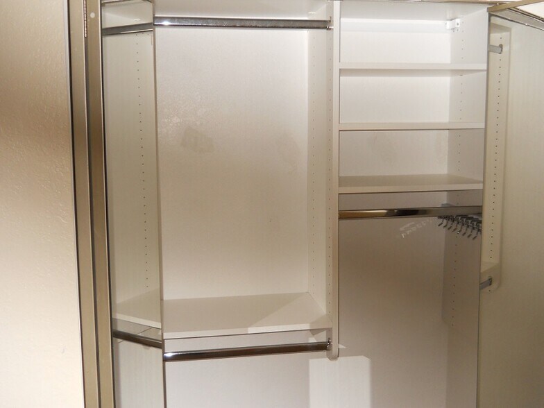 closet organizer - 7353 122nd Way
