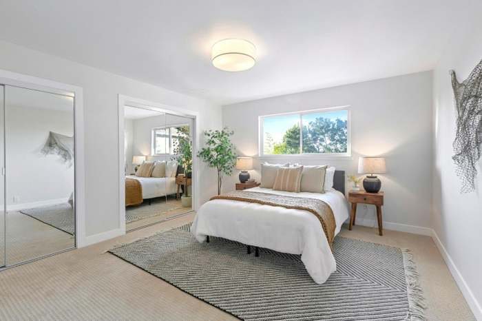 Building Photo - 148 Exbourne Ave