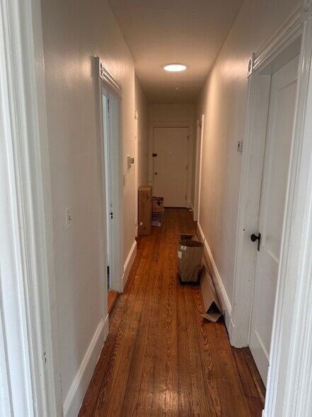 Building Photo - 21 Haverford Street
