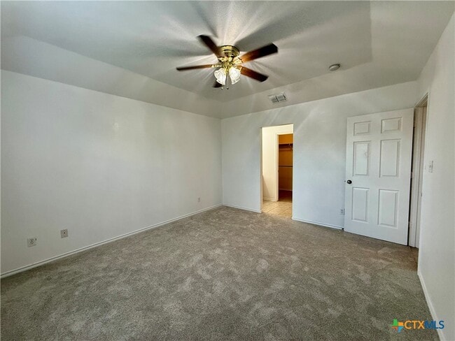 Building Photo - 309 S Water Ln