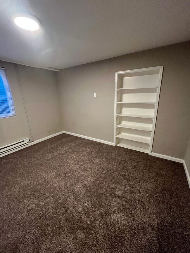 Building Photo - Live Steps from Sloan’s Lake – Beautiful 2 Bed, 1 Bath Garden-Level Apartment!